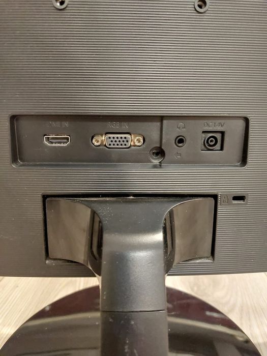 Vand monitor Samsung C24F390FHU