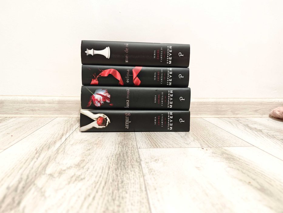 Seria de carti Amurg - Stephenie Meyer