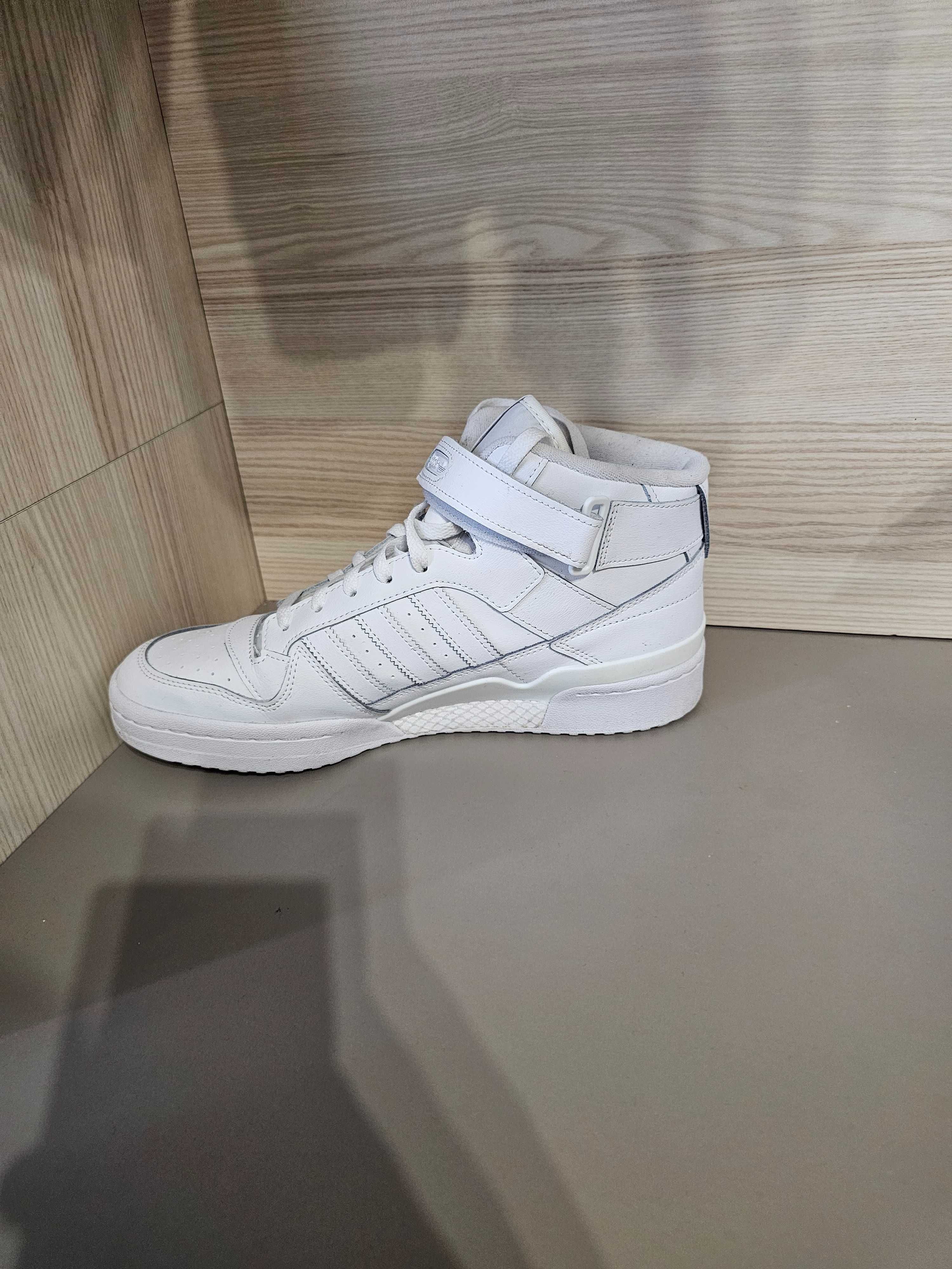 Adidas Forum mid