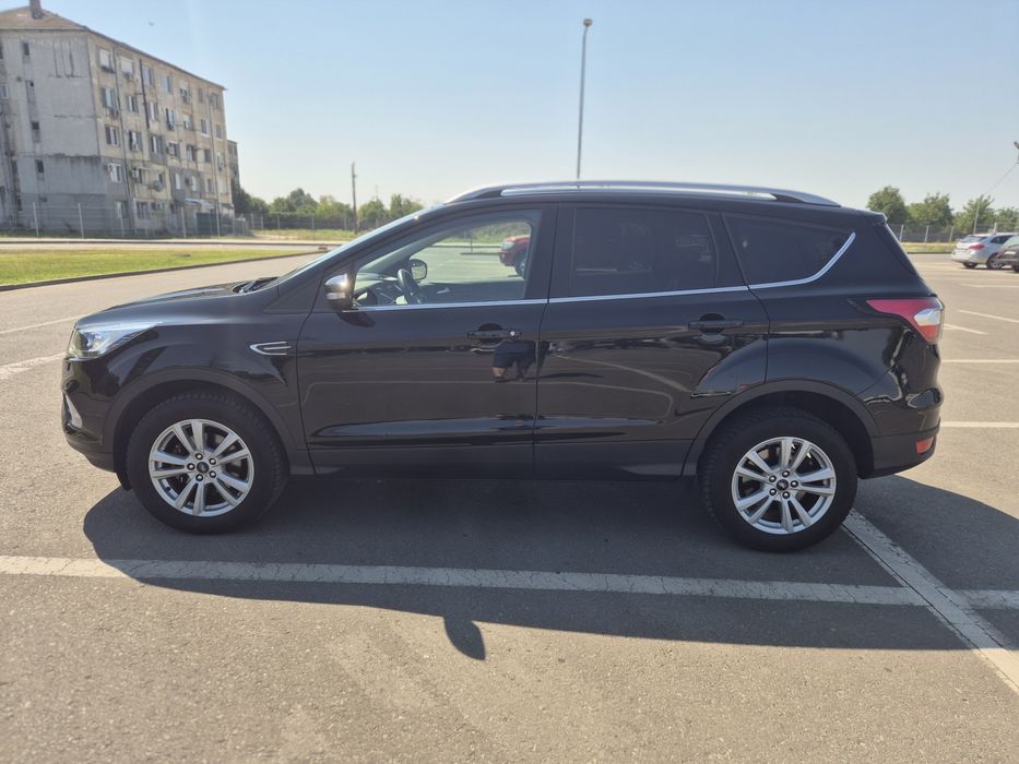 Vând Ford Kuga 1.5 ECO BOOST