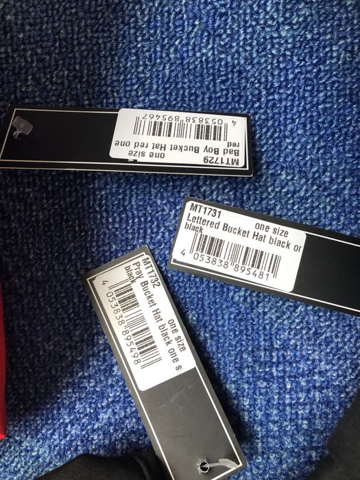 НОВИ Mister Tee Bucket Hat шапки идиотки