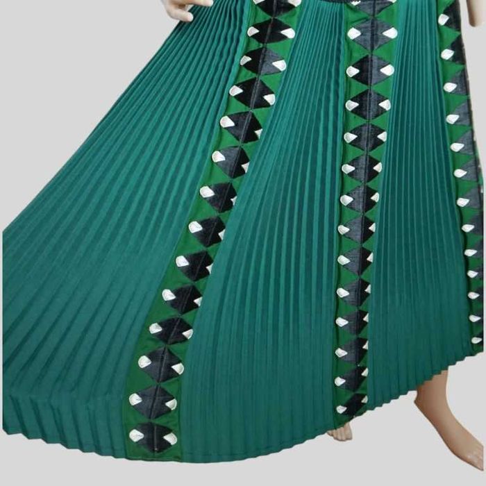 Zadie cu bocori , sort traditional plisat din Cluj , Arad , Salaj