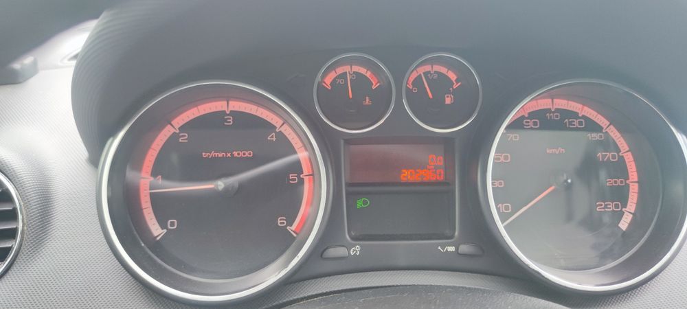 Vând Peugeot 308