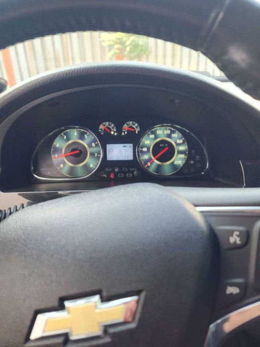 Лачетти сотилади