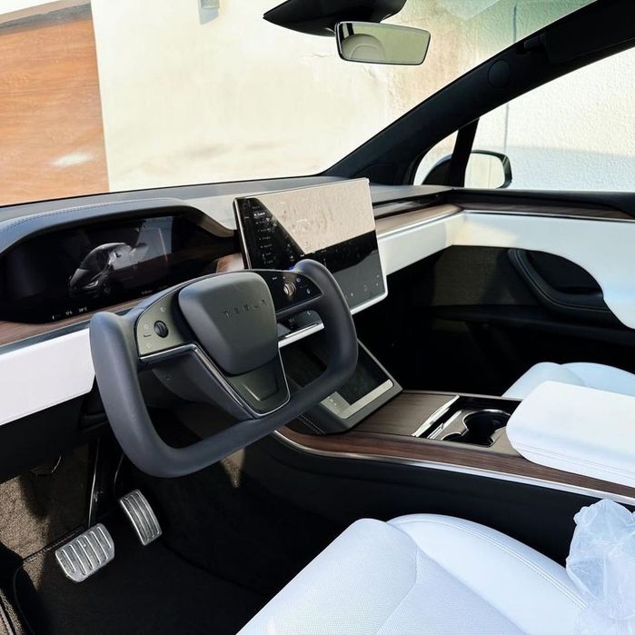 Tesla Model X 2023