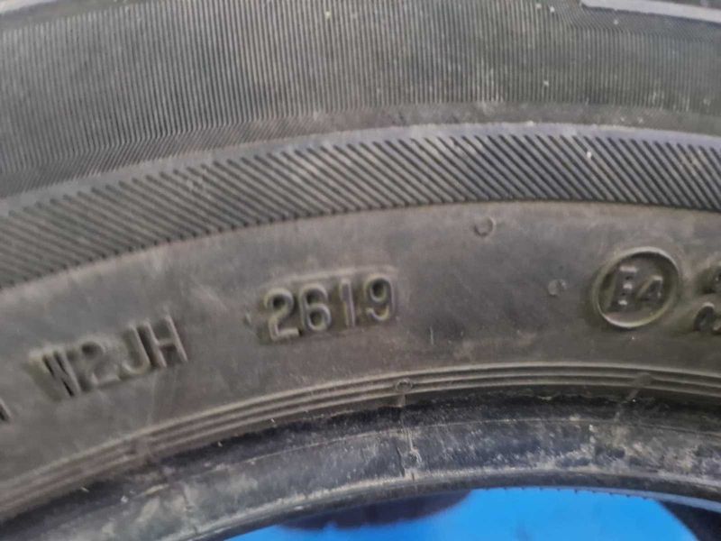 2 Barum R15 205/60
зимни гуми DOT2619