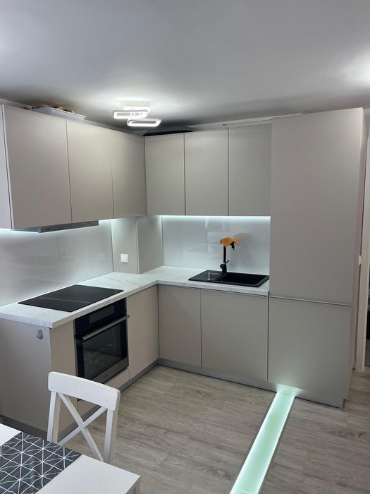 Apartament 3 camere cu terasa 35 mp, parcare Muzeul Apei Floresti