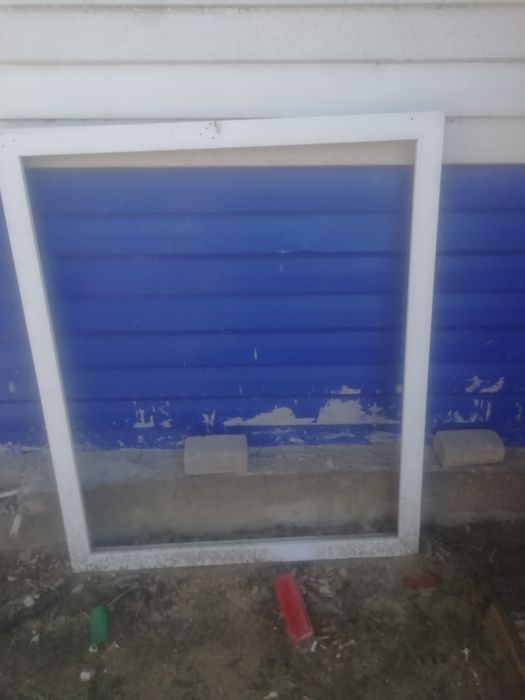 Продам окон рама пластик