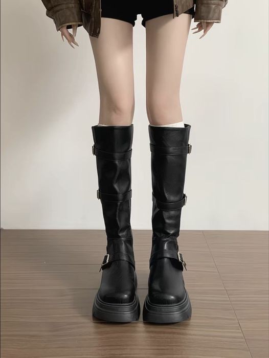 Продаю обувь, длинные сапоги женские