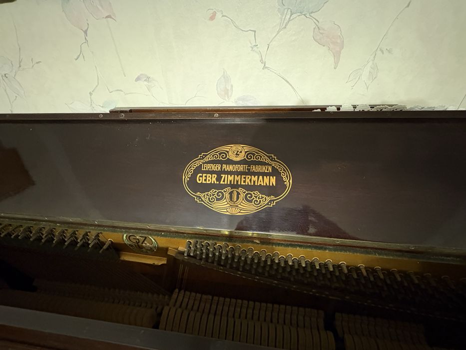 Pianina Zimmermann
