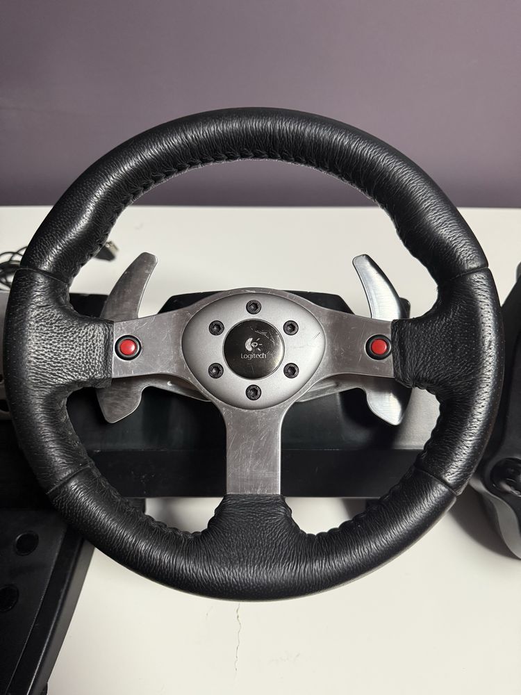 Волан logitech G25 с педали и скорости
