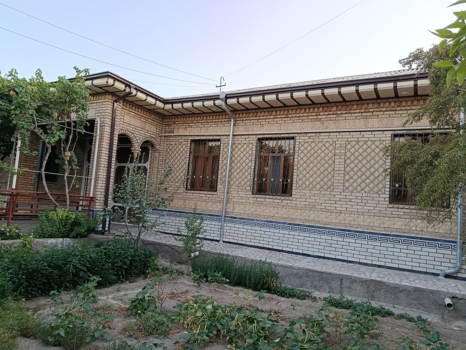 Hovli sotiladi juda zur