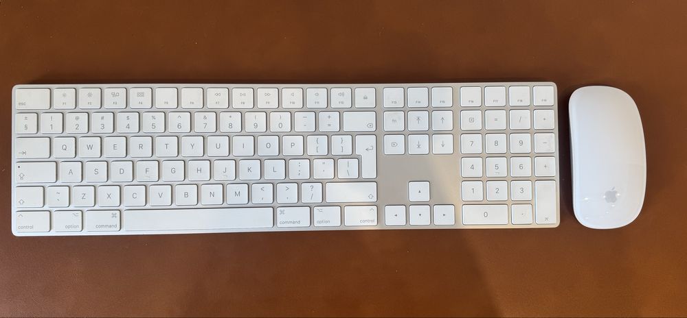 Apple Magic Mouse 2 и Apple Magic Keyboard with Numpad