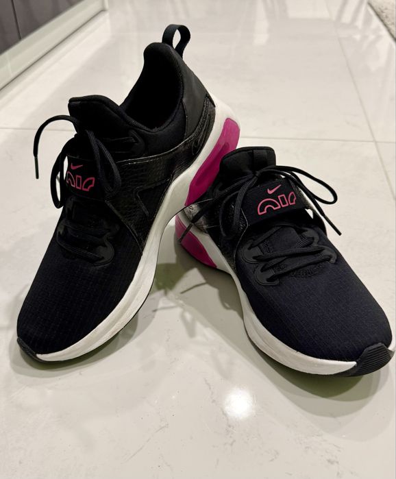 Маратонки NIKE air