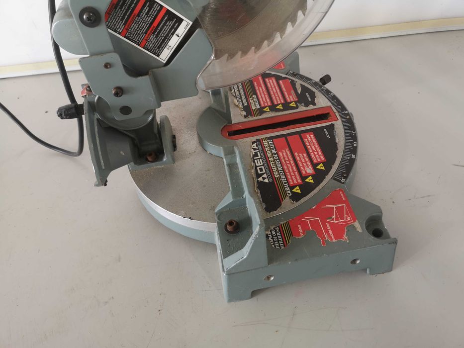 Циркуляр пендула  -  DELTA 1000W