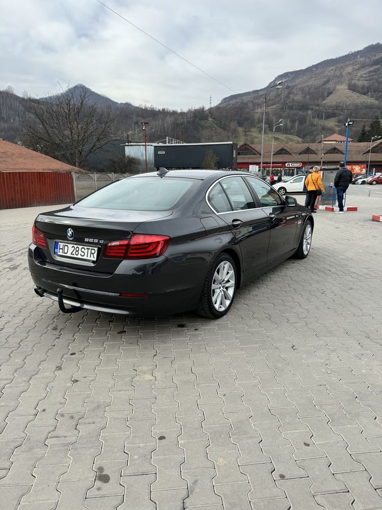 BMW Seria 5 F10 525D