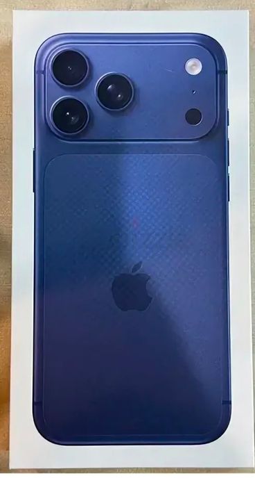 iPhone 17 Pro 256 Gb Deep Blue