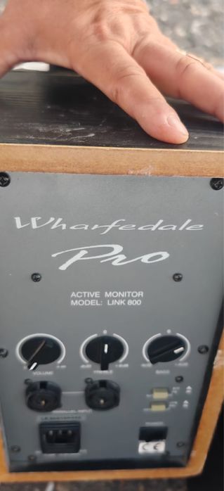 Boxe active wharfedale pro link 800