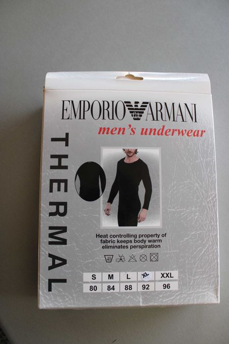 Нов мъжки комплект термобельо на Emporio Armani.