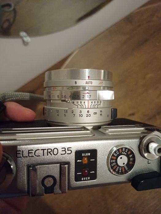 Rangefinder Yashica Electro 35 GSN (Poor man's Leica)