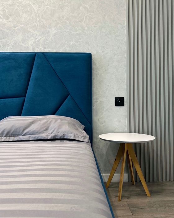 Новая дизайнерская квартира посуточно Кривенко 81