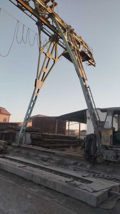 козловой кран в наличие