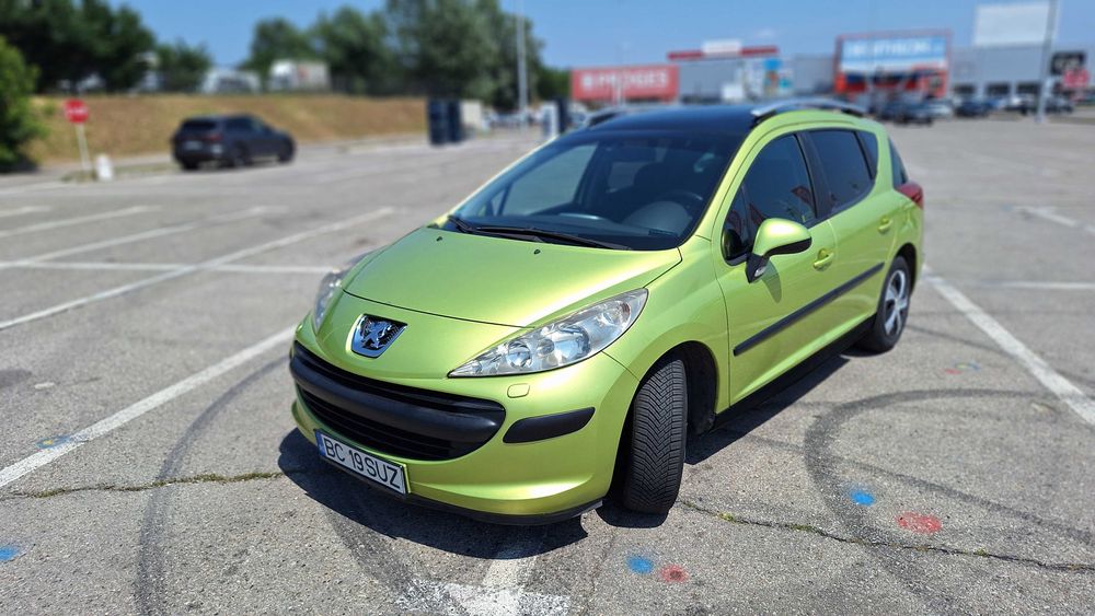 Peugeot 207 SW - Elegant si confortabil