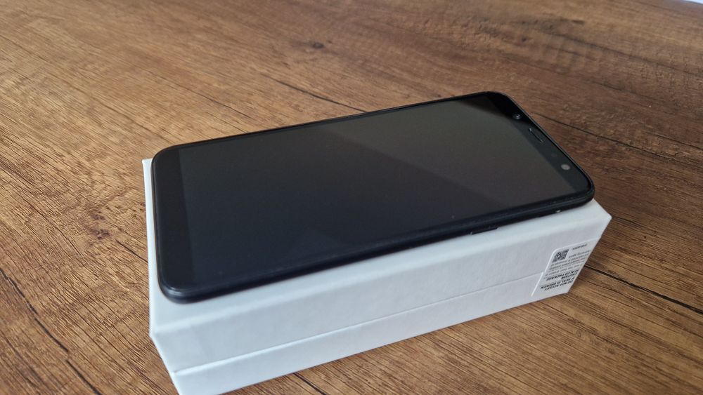Samsung A6 черен 32GB