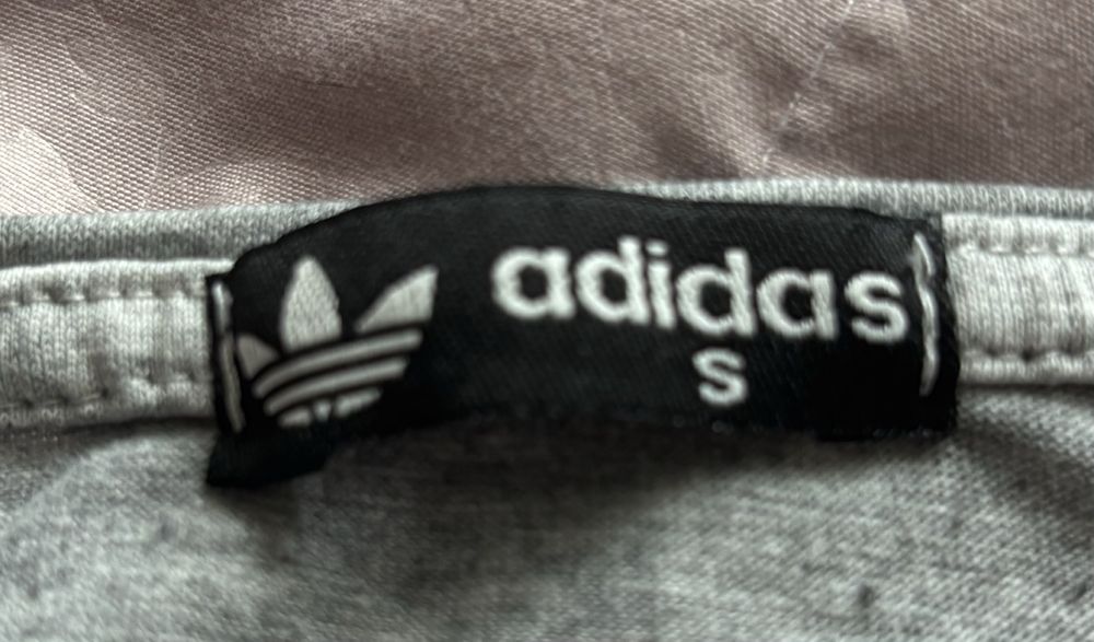Тениска Adidas Размер: S