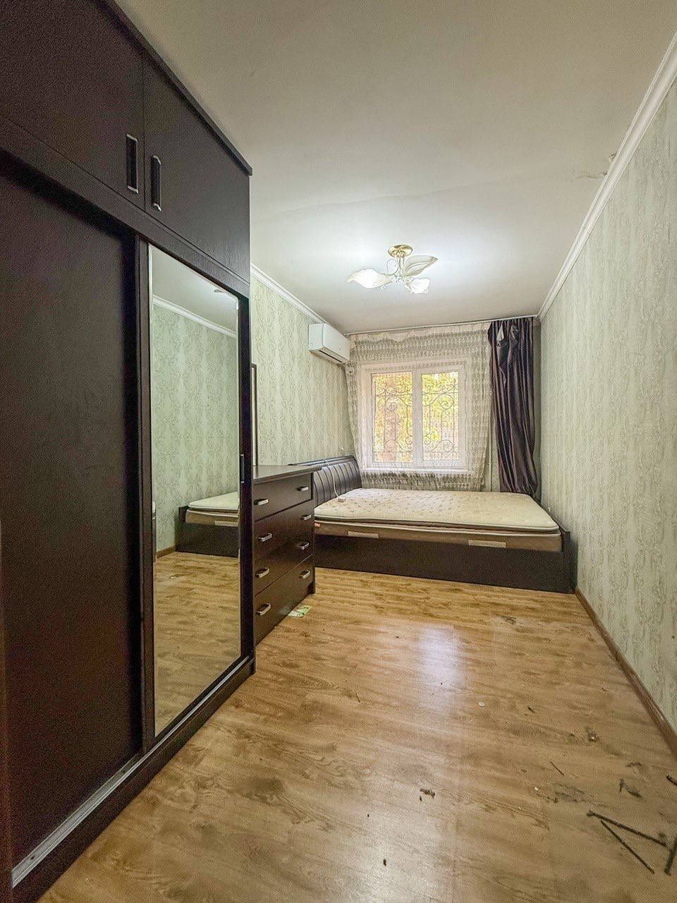 Kvartira продается 2/1/4 на Максим Горького