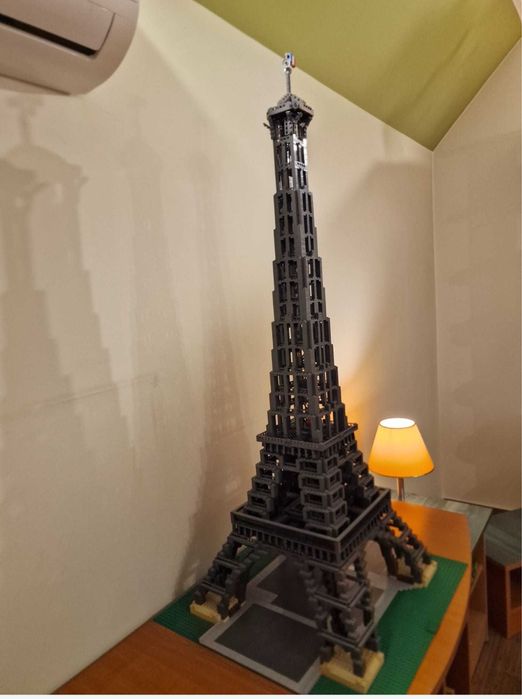 LEGO Turnul Eiffel (10307) -asamblat