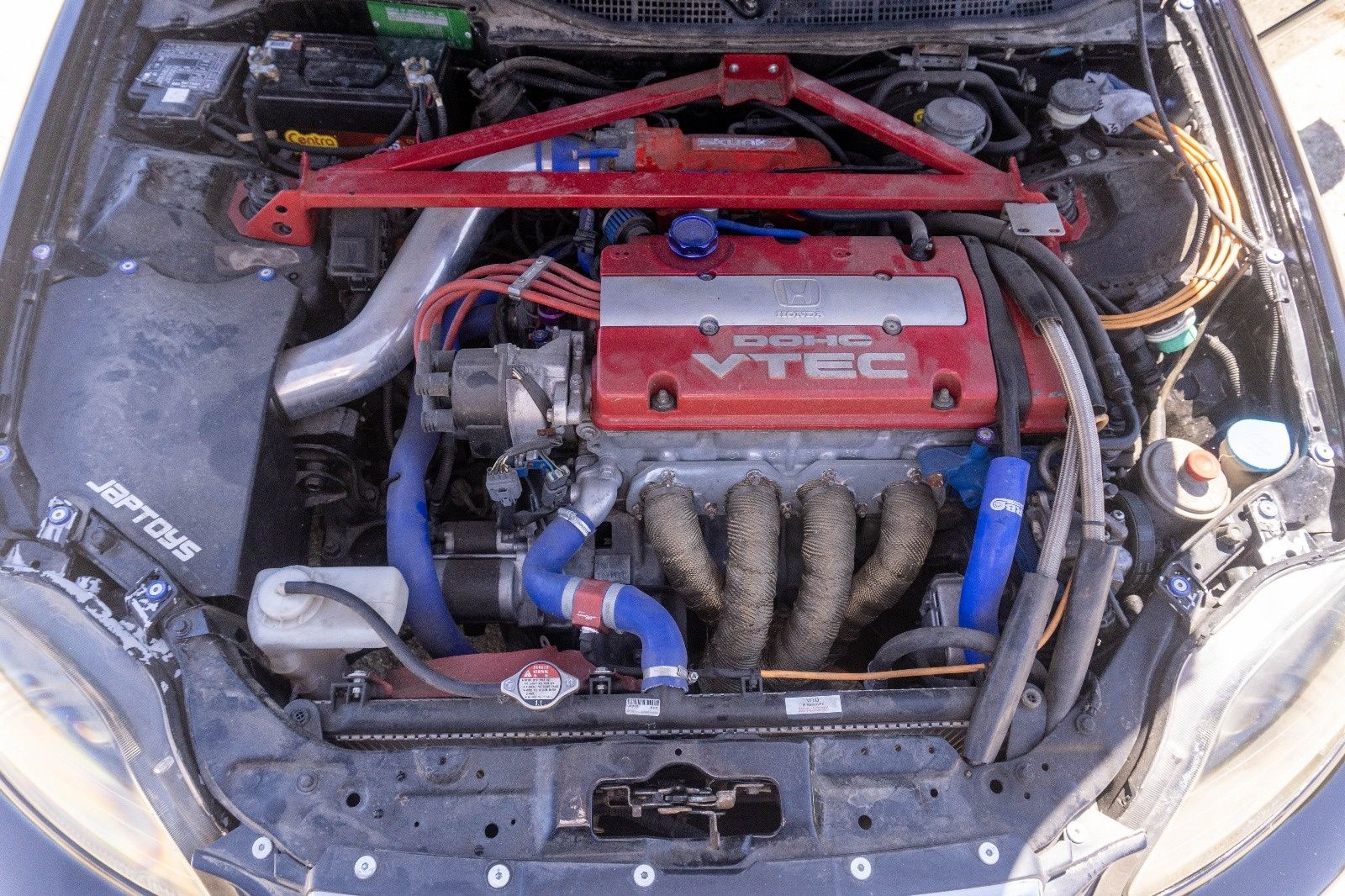 Honda Civic Coupe cu motor H22 în CIV