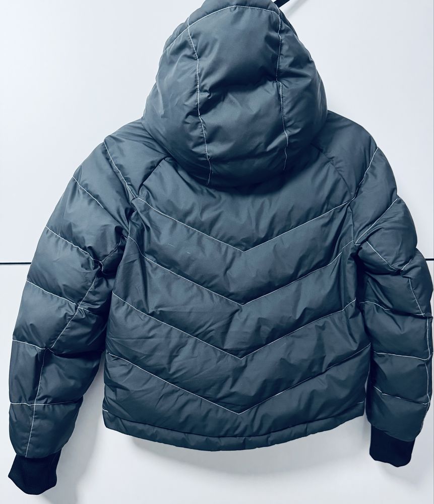 Оригинално яке Nike 137-146см