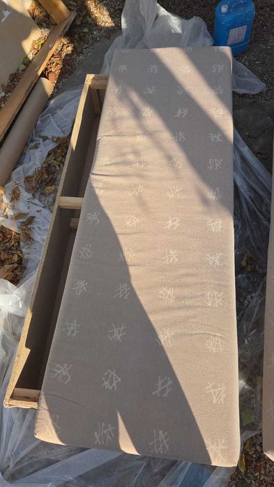 Отдам бесплатно диван-кровать (с ящиком для хранения)