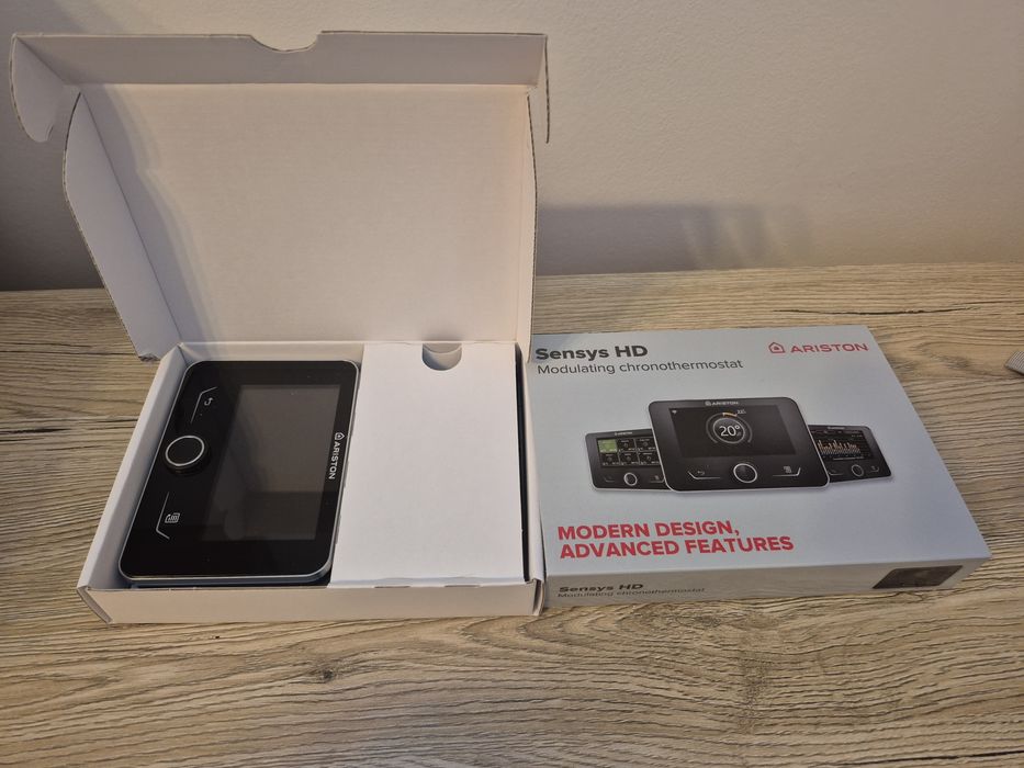 Termostat Ariston Sensys HD ambiental receptor cu fir,programabil WiFi