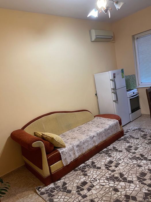 Продава се Тристаен апартамент в Шумен, Добруджански - 77 кв.м за 1458 €/кв.м - Снимка #1