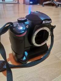 Vand Body Nikon D3200 cu Grip