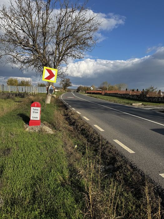 Vand teren intravilan Cataloi 1612 mp iesire la sosea, schimb cu AUTO