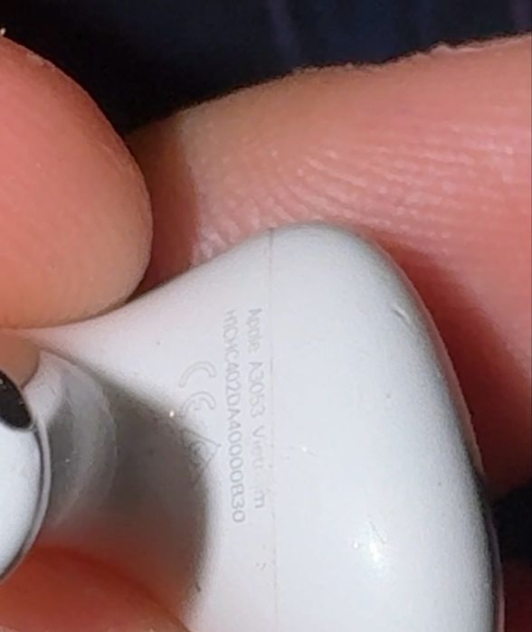 Vand casca stanga (L) pentru Airpods 4