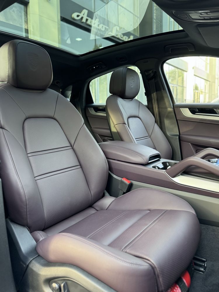 Porsche Cayenne Coupe E-hybrid