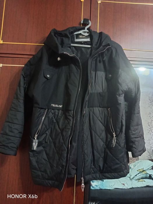 Куртка кора, ветровка кора, иссик кулак кора рангли  хаммаси яхши хола