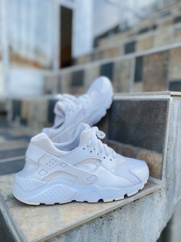 Маратонки Nike huarache