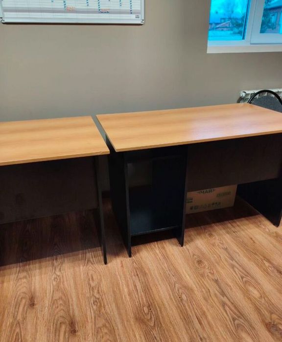 Столы 2шт без повреждений