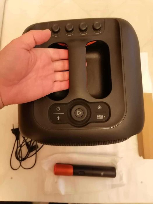 JBL Partybox Encore 100W Bluetooth 10H Light show IPX4 Microfon ca nou