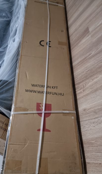 Cabină de duș nouă cu cădiță