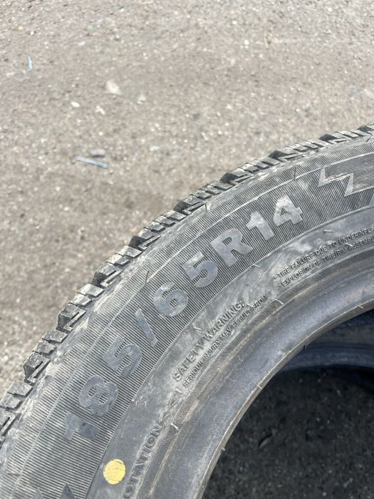 Пара зимних шин R14 Triangle в отличном состоянии