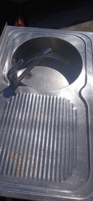 Мивка кухненска.