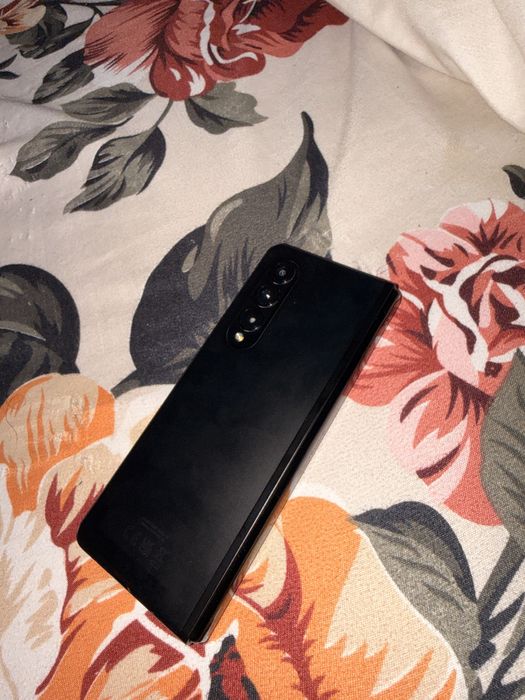 Samsung galaxy Z Flod 3 black