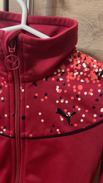 Продавам детски суйчер puma не носен!!!