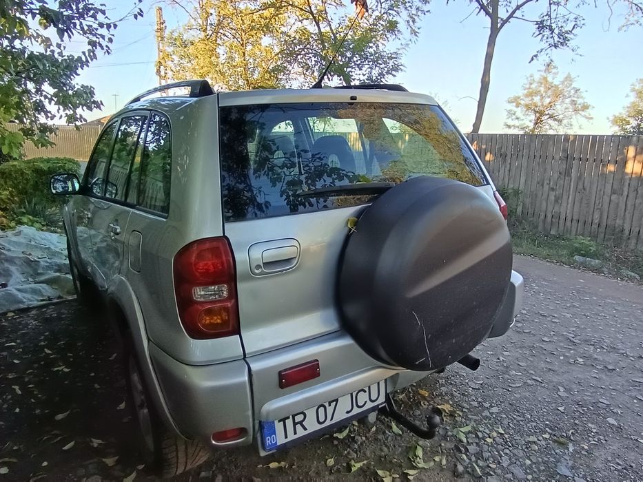 Vând Toyota RAV4 sau schimb cu Logan